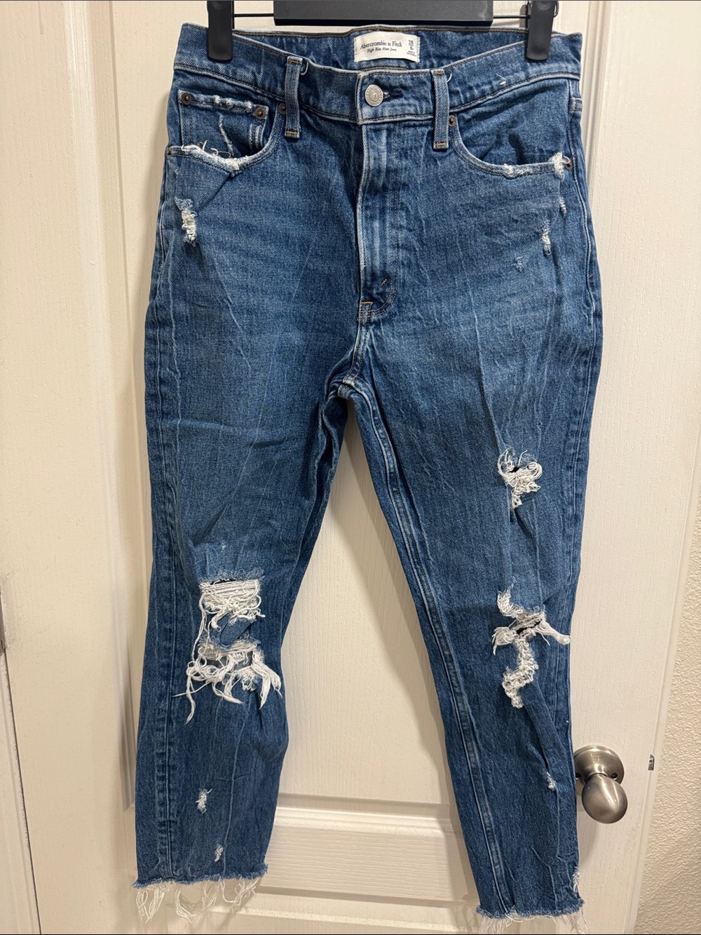 Abercrombie- Mom Jeans
